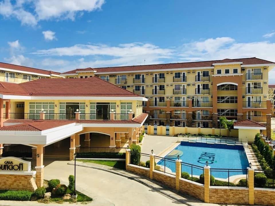 Spacious 1 Bedroom At Arezzo Place Davao With Pool,Wifi And Netflix Exterior photo